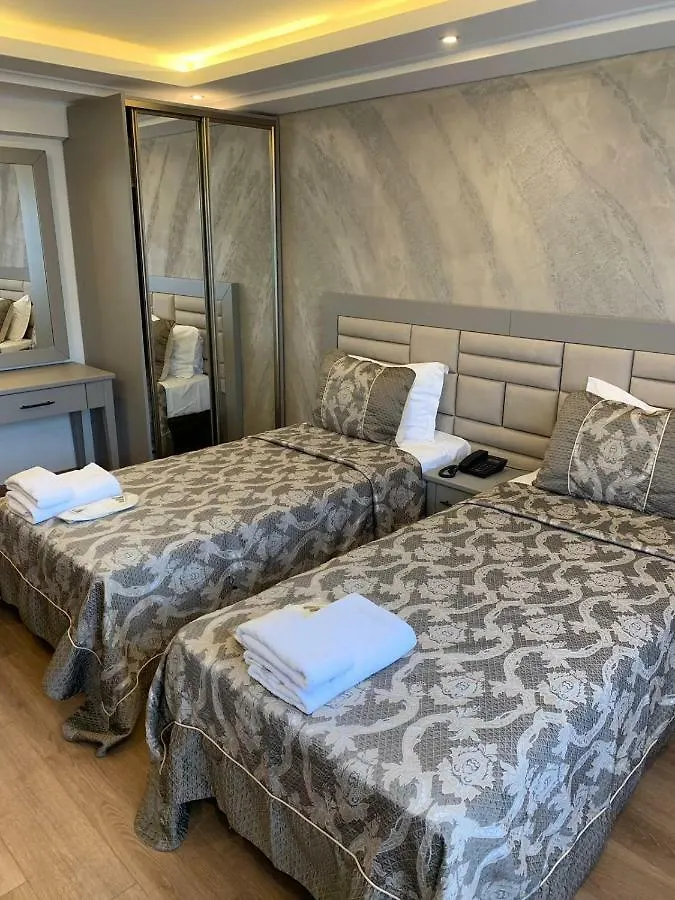 Regency World Hotel Istanbul 3*,